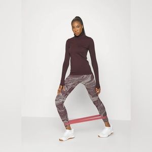 Athleta aurora shine tight